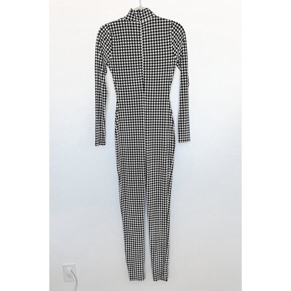 Naked Wardrobe Houndstooth Turtle Neck Long Sleeve Jumpsuit Black White Large - Picture 9 of 11